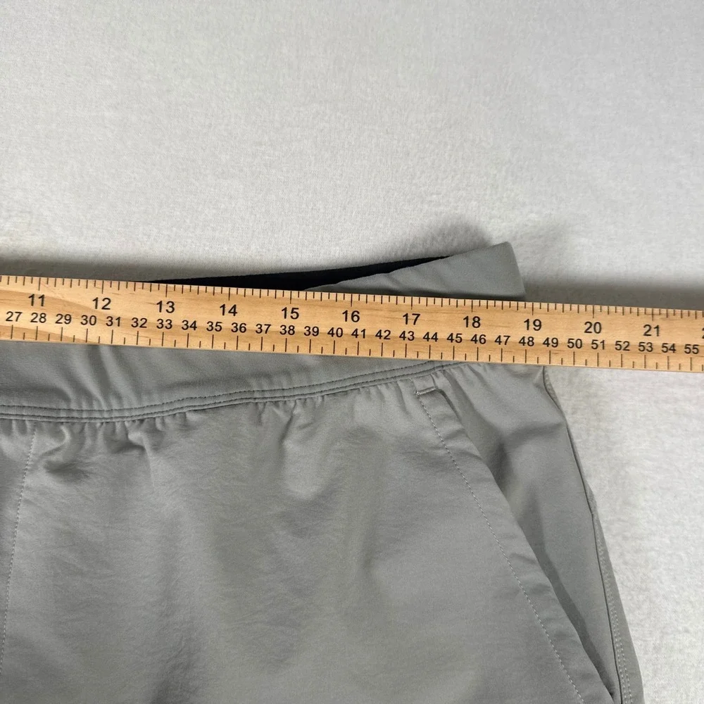 Public Rec Athletic Shorts Mens 40 Gray Polyester Stretch Athleisure Gym Workout